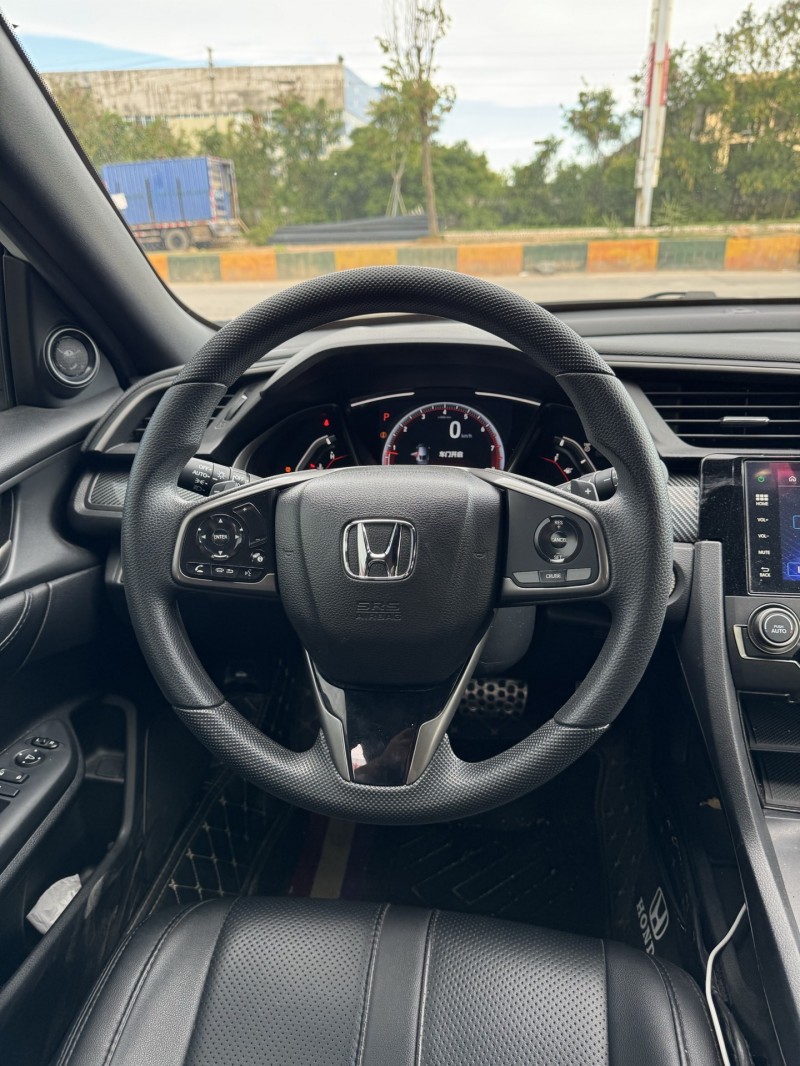 潮州21年本田思域4