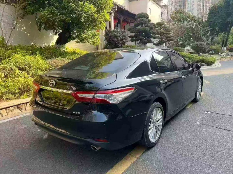 汕头21年丰田亚洲龙8