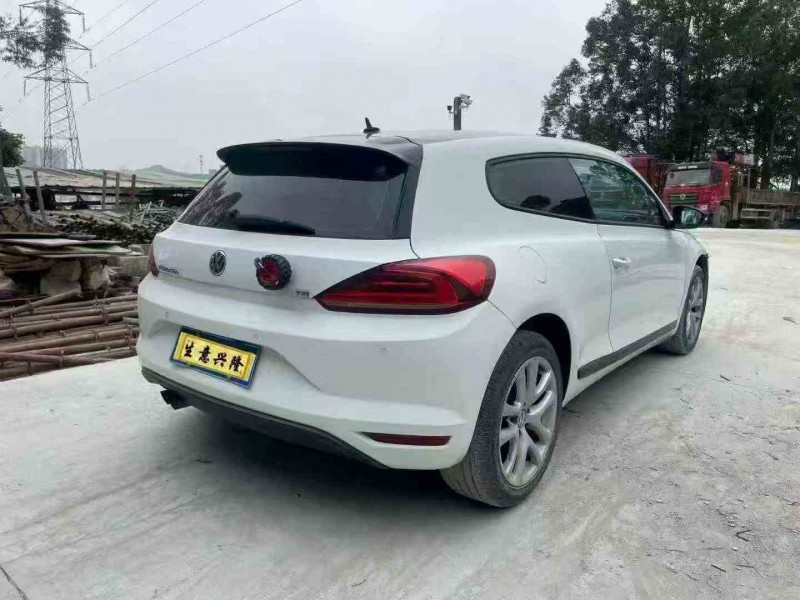 湛江16年大众尚酷7