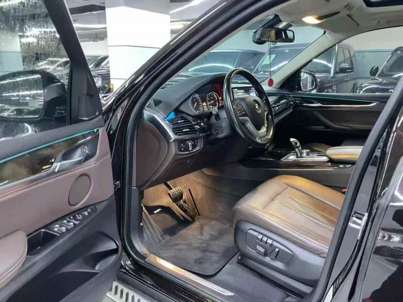 广州18年宝马X54