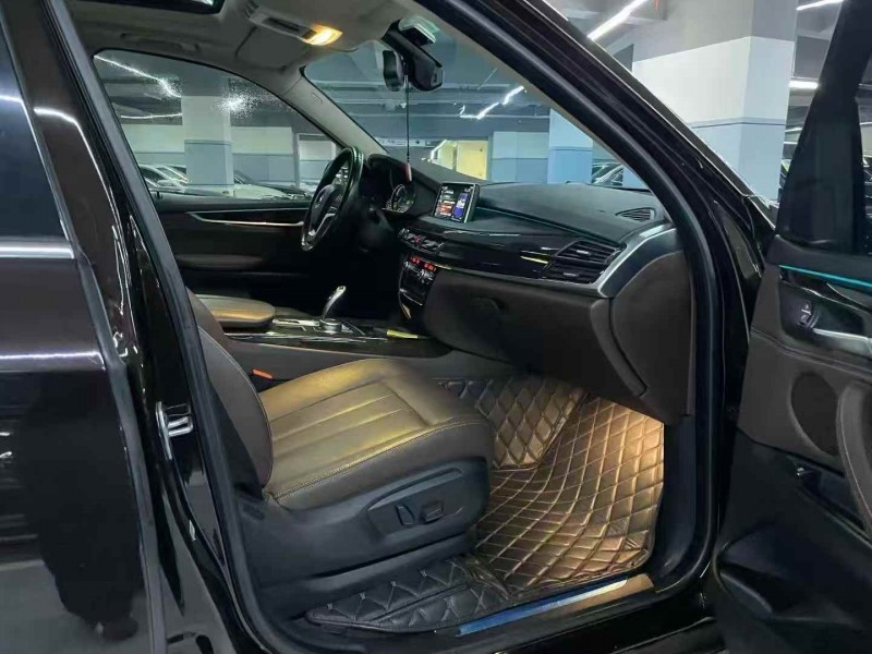 广州18年宝马X58