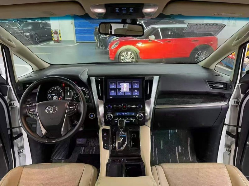 广州16年丰田埃尔法5