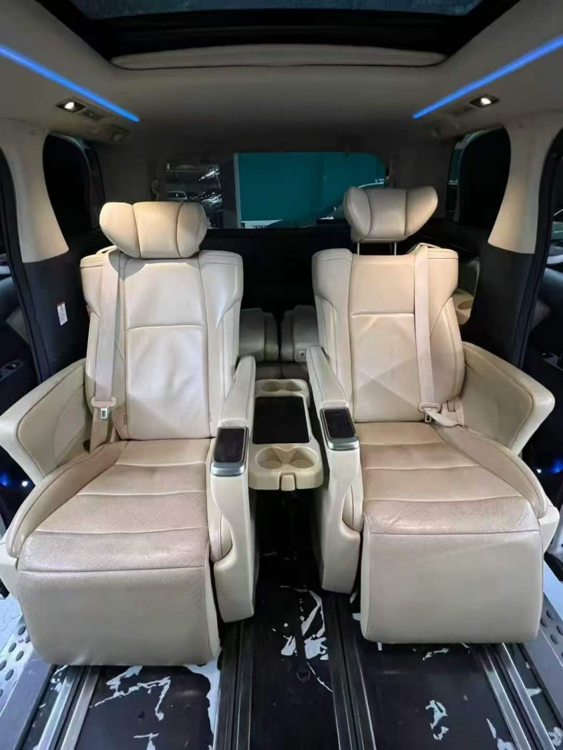 广州16年丰田埃尔法6