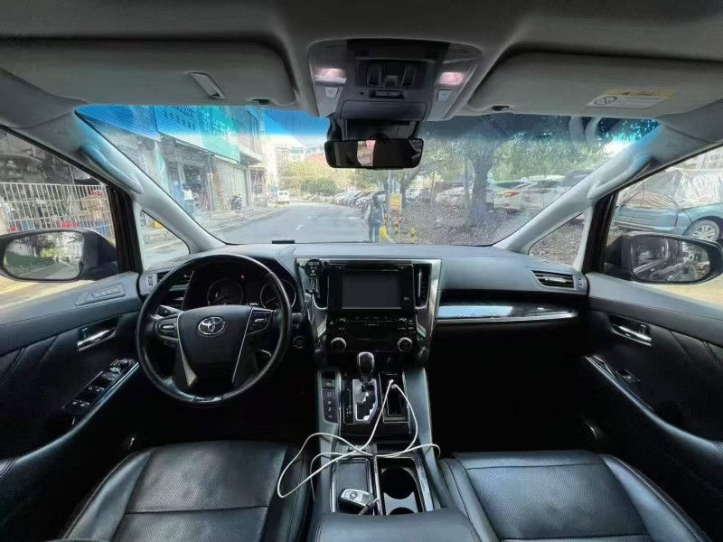 广州20年丰田威尔法5