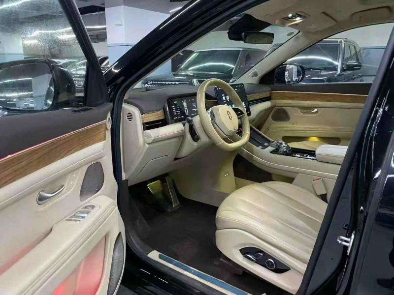 广州23年华为智选问界4