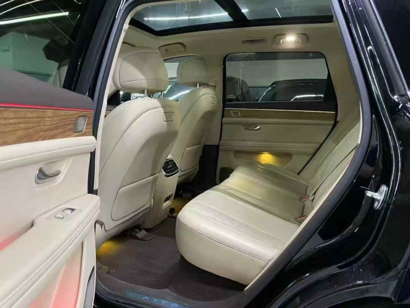 广州23年华为智选问界5