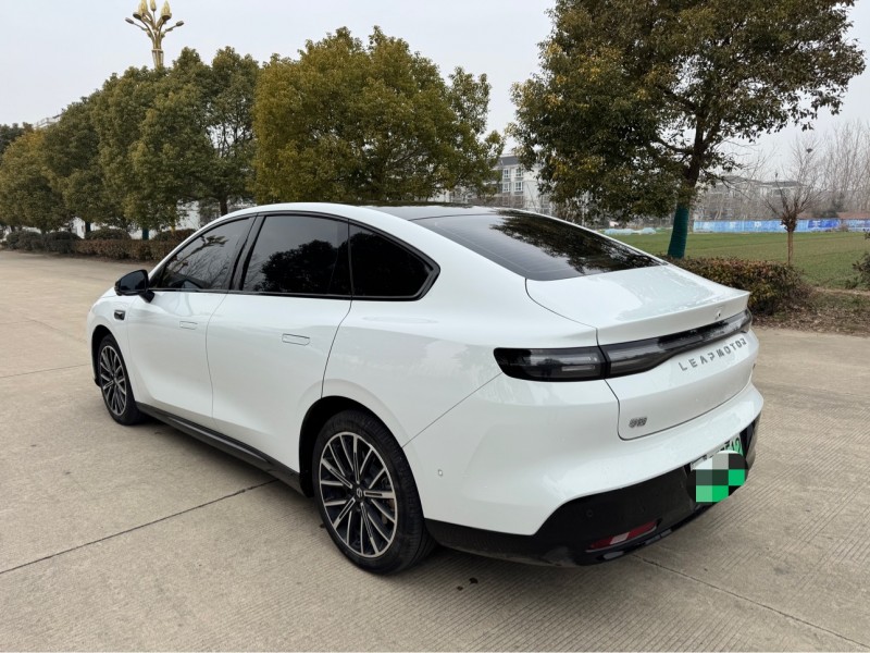 盐城25年零跑汽车C015