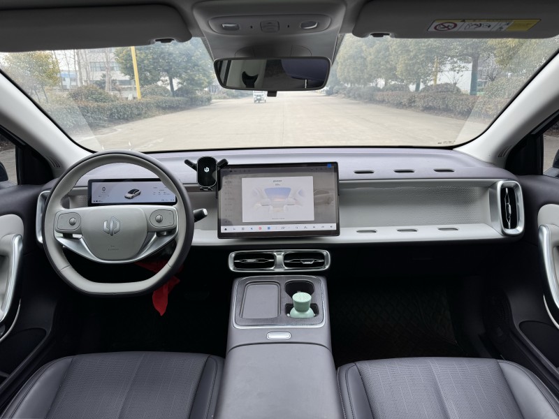 盐城25年零跑汽车C019