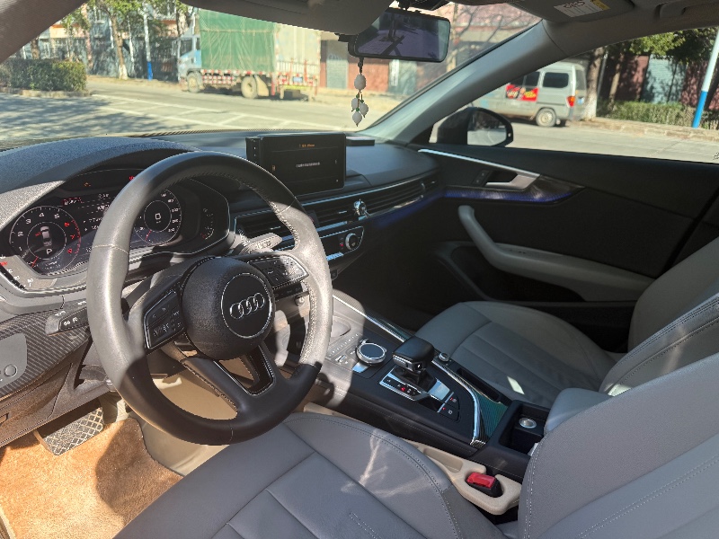 大理18年奥迪A4L4