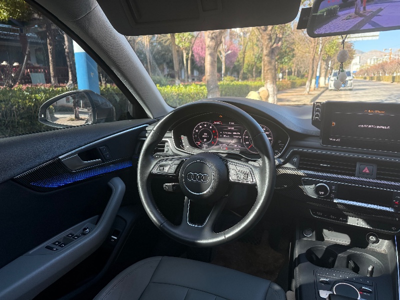 大理18年奥迪A4L5