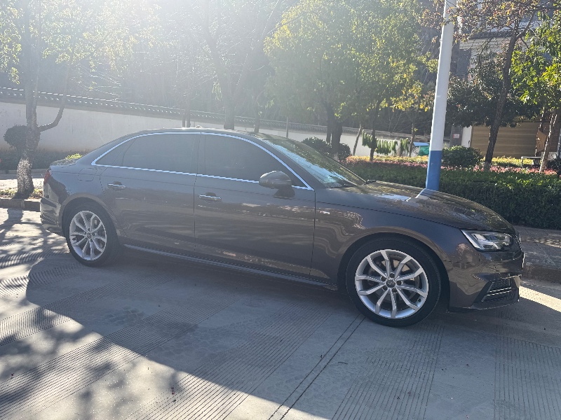 大理18年奥迪A4L9