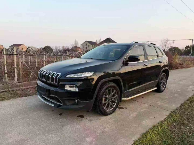 衢州20年Jeep自由光3