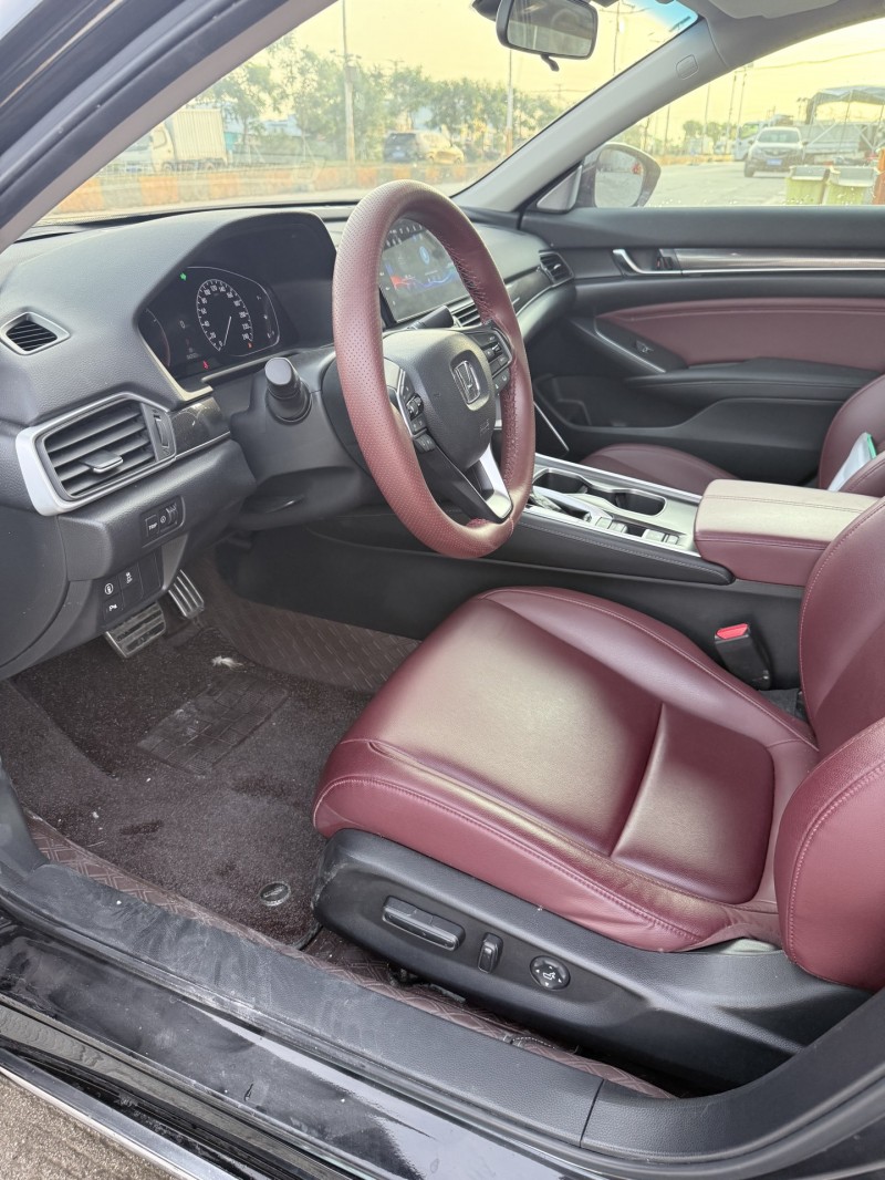 潮州22年本田雅阁3