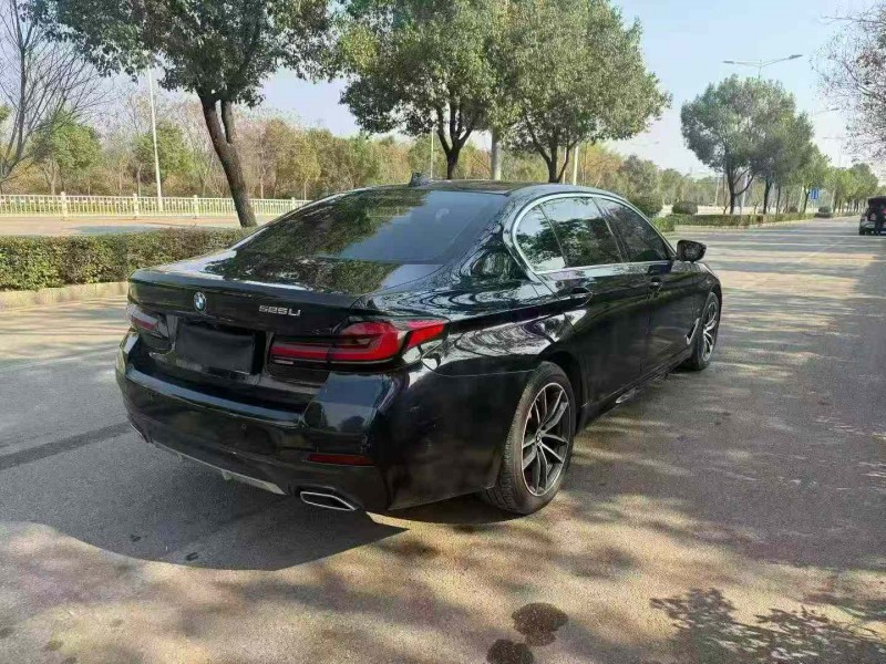 娄底22年宝马5系8