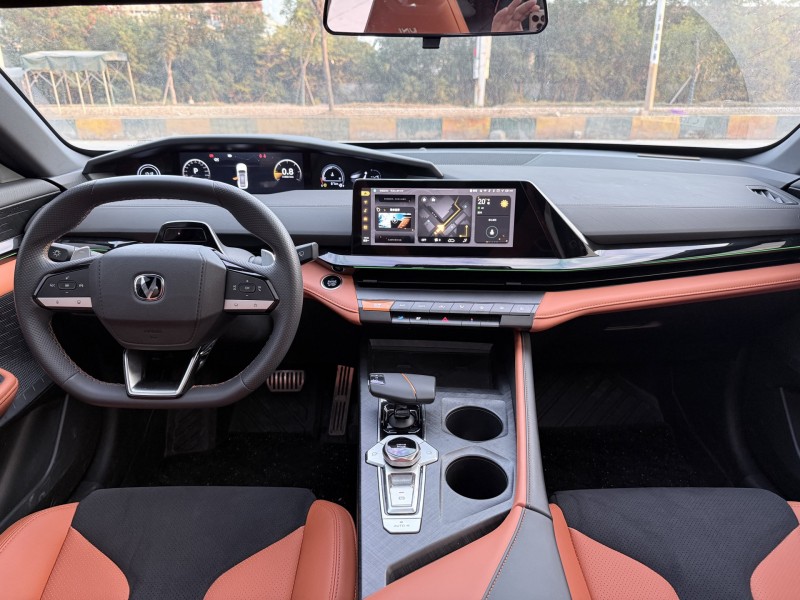 潮州23年长安汽车UNI5