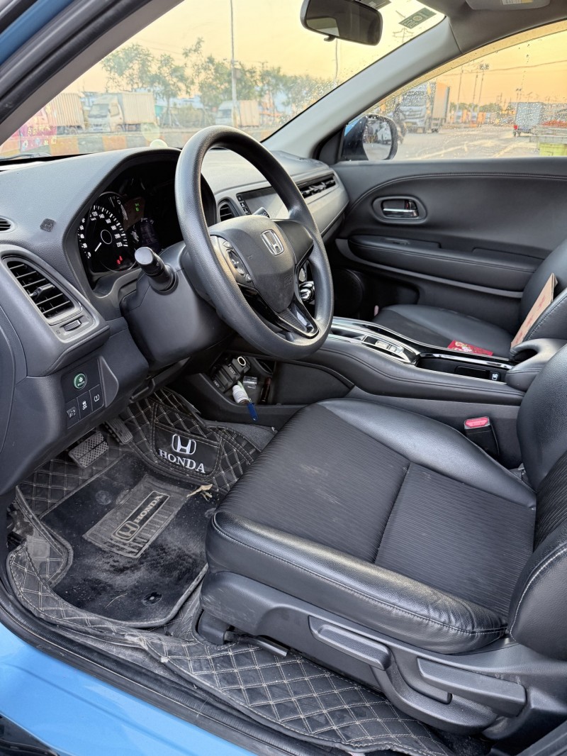 潮州19年本田缤智3