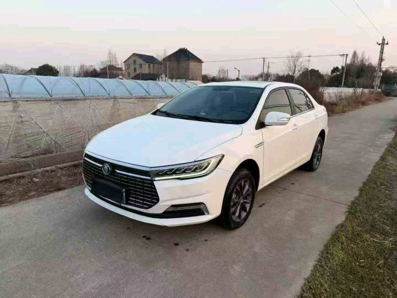 温州23年比亚迪秦2