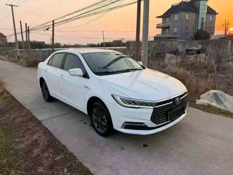 温州23年比亚迪秦3