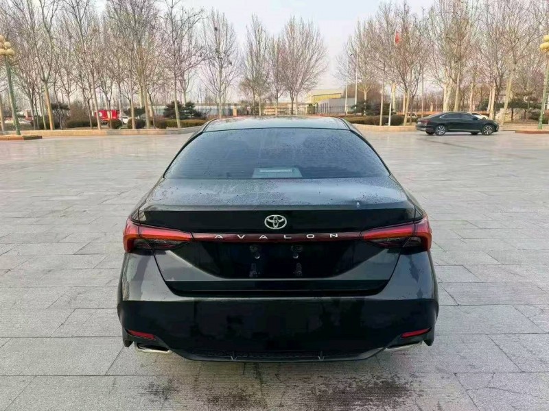 潍坊21年丰田亚洲龙8