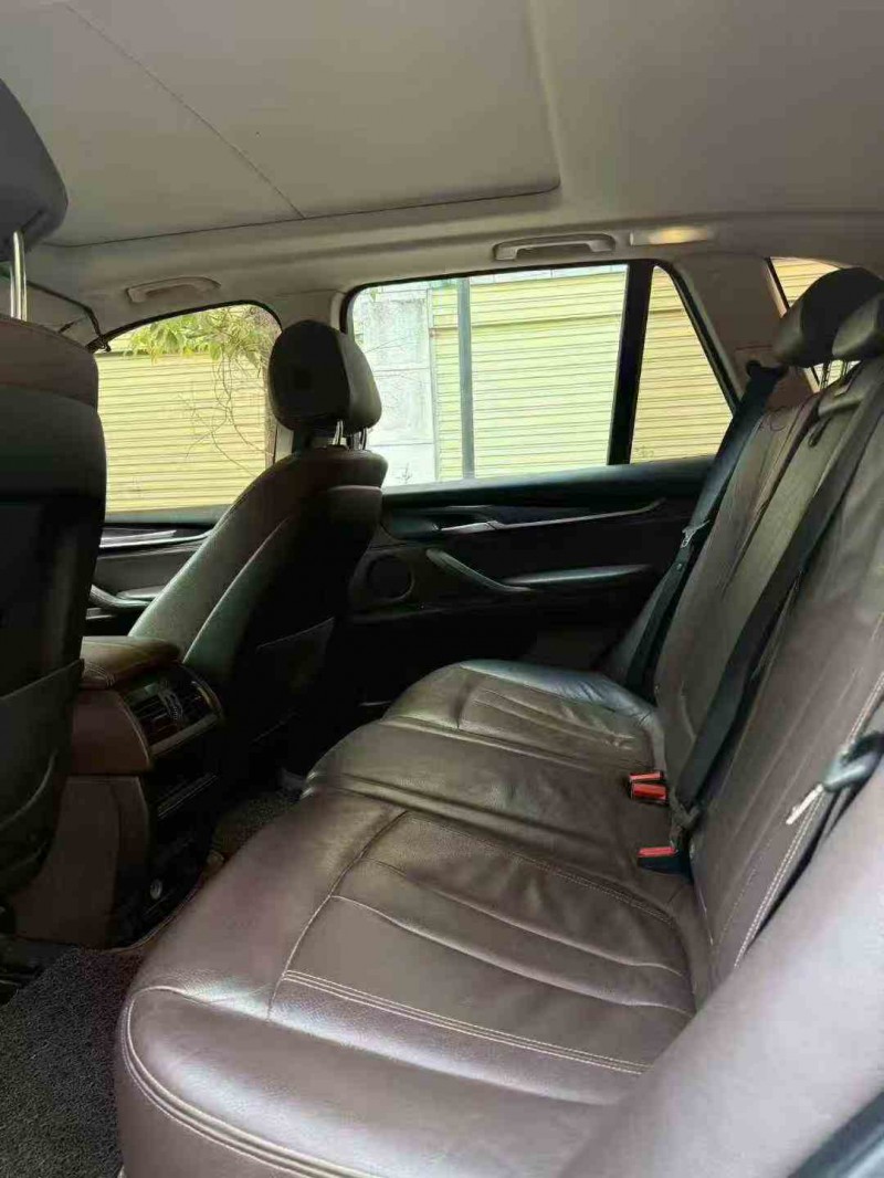 遵义16年宝马X56