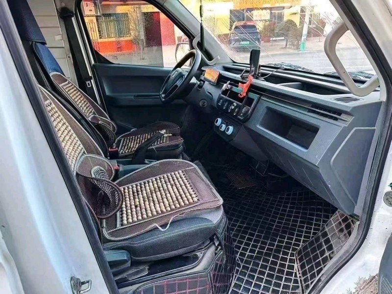 潍坊23年吉利星享7