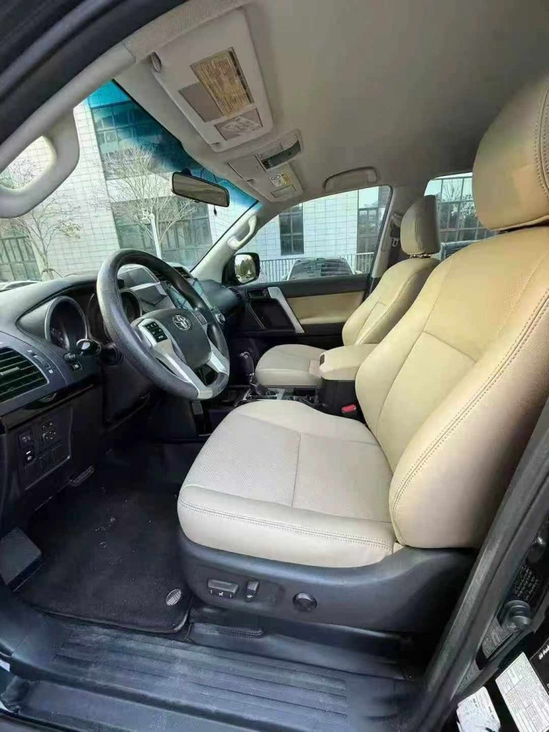 佛山17年丰田普拉多4