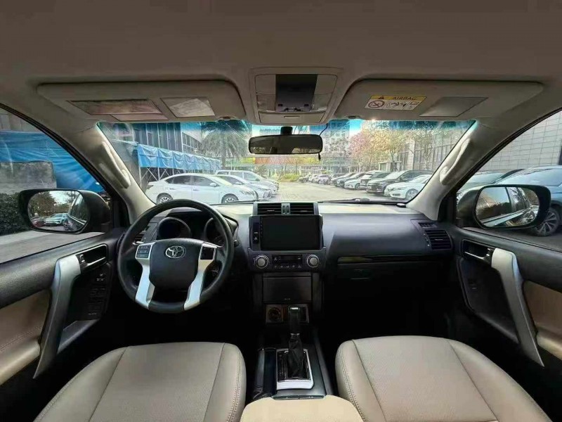 佛山17年丰田普拉多5