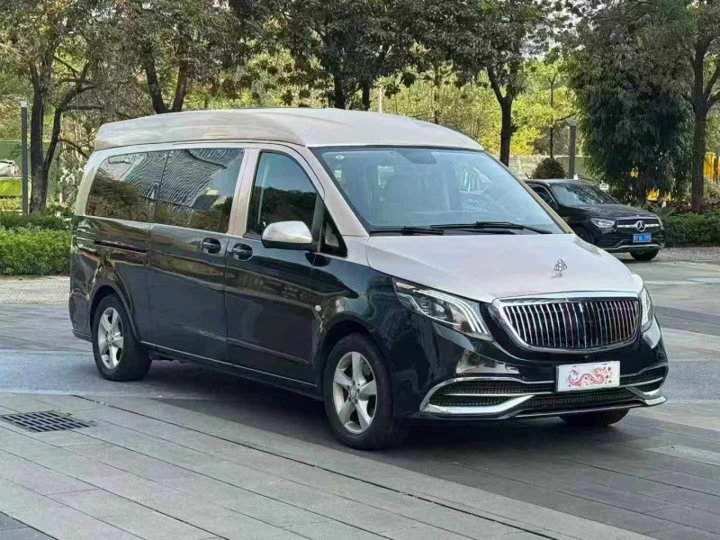 佛山18年奔驰威霆3