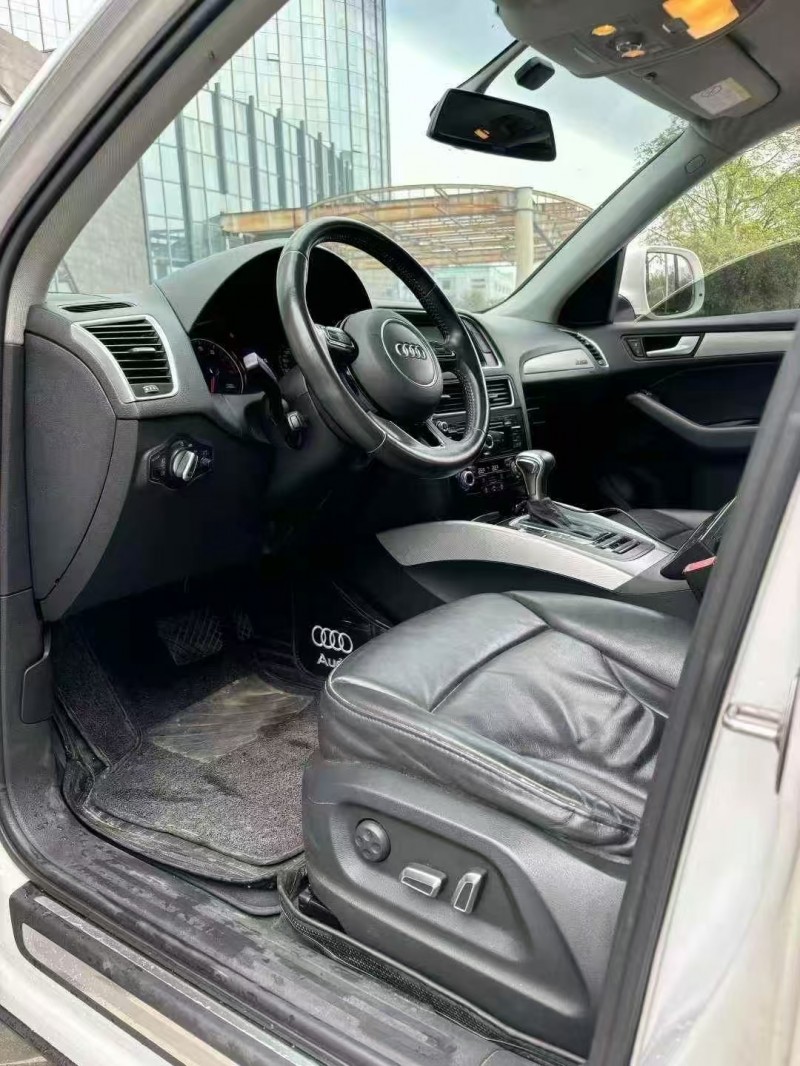 广州15年奥迪Q56