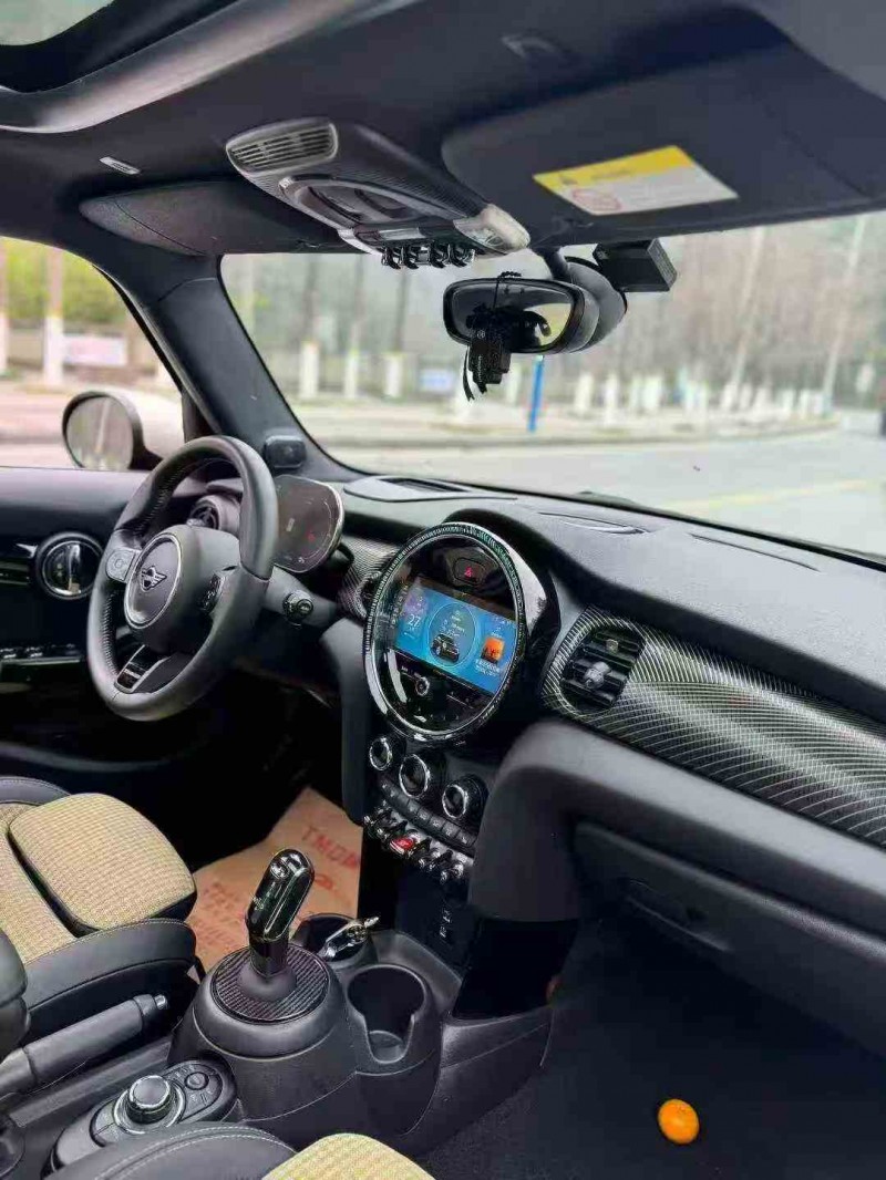 重庆23年宝马迷你5