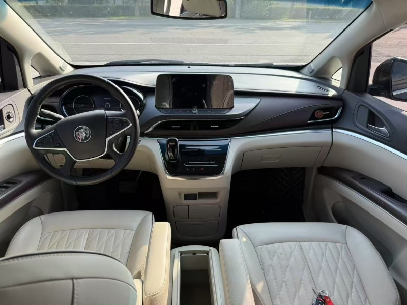 徐州21年别克GL84