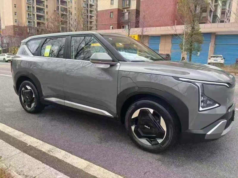 泸州26年起亚EV53