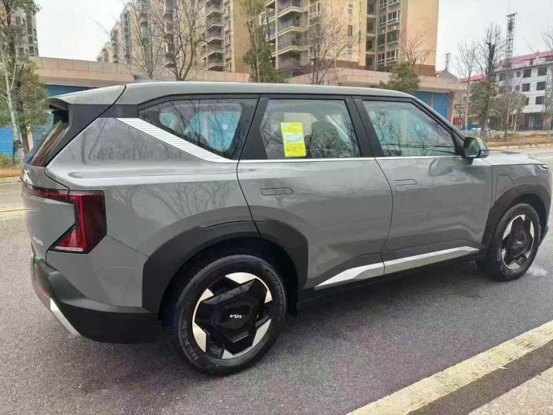 泸州26年起亚EV57