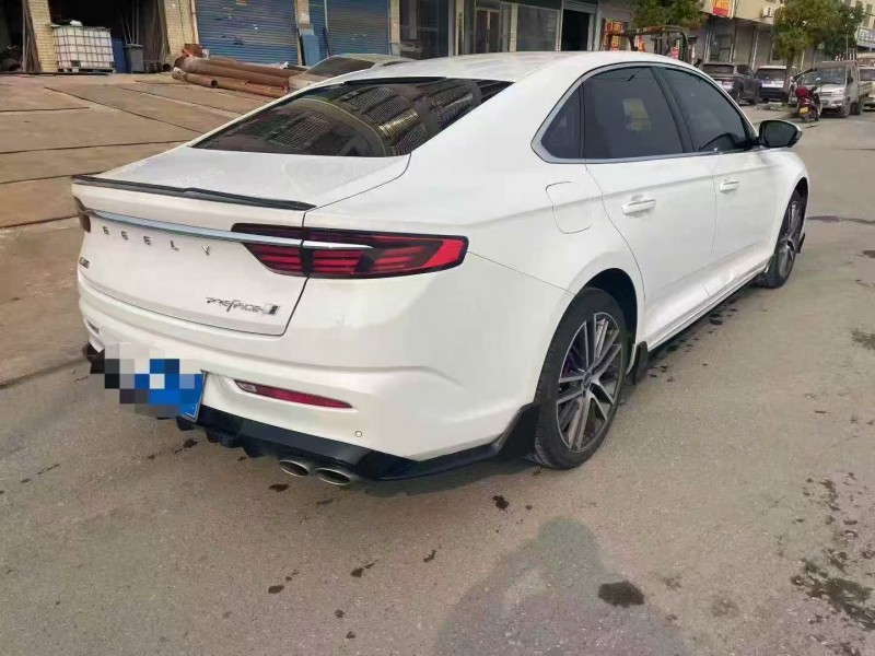 济宁23年吉利星瑞8