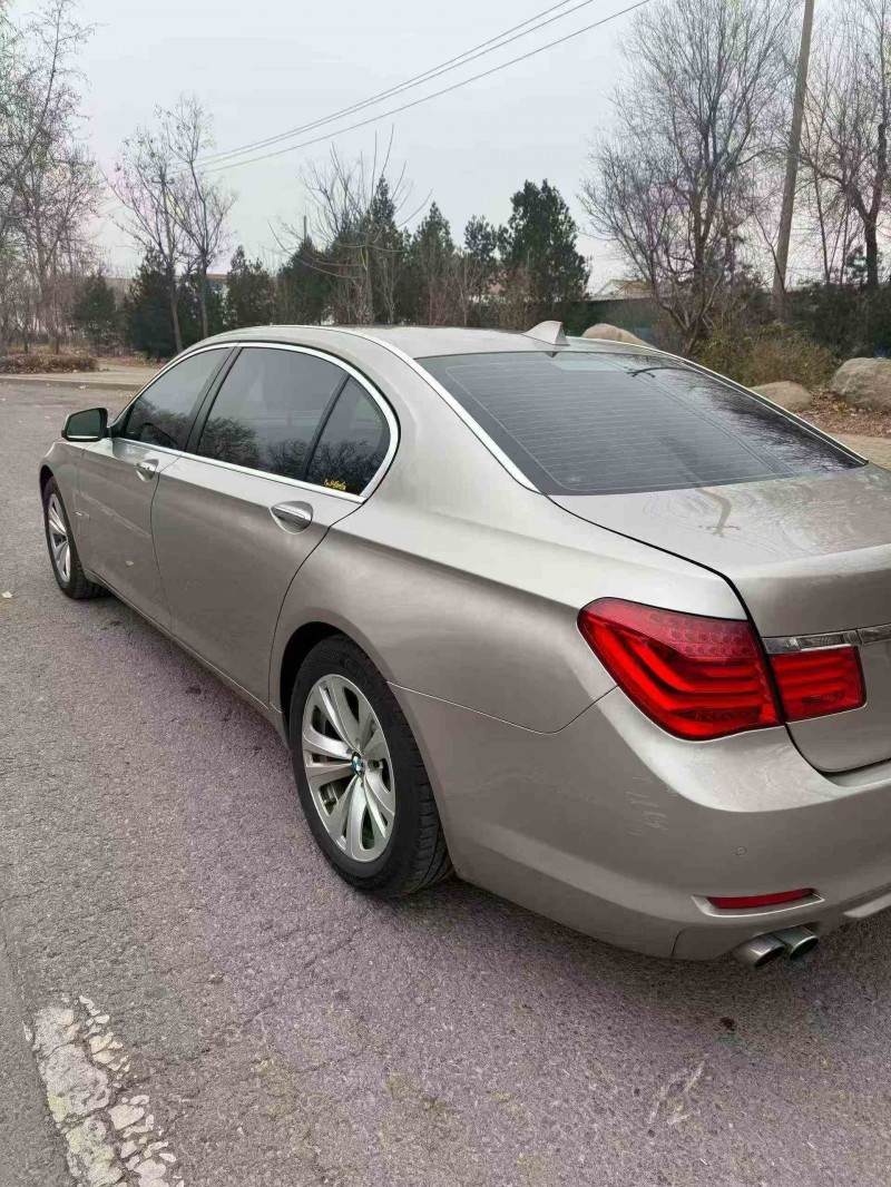 东营13年宝马7系8