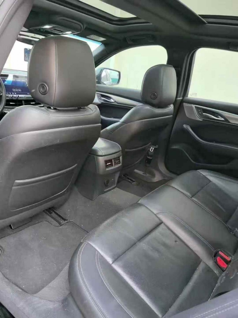 东营20年凯迪拉克CT55