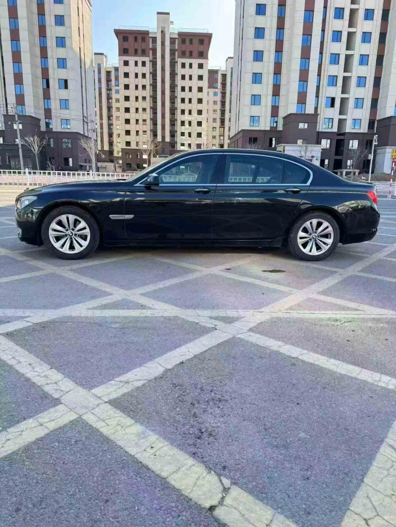 秦皇岛12年宝马7系2