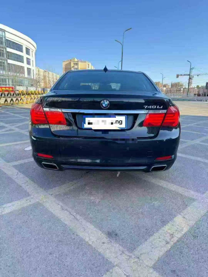 秦皇岛12年宝马7系9