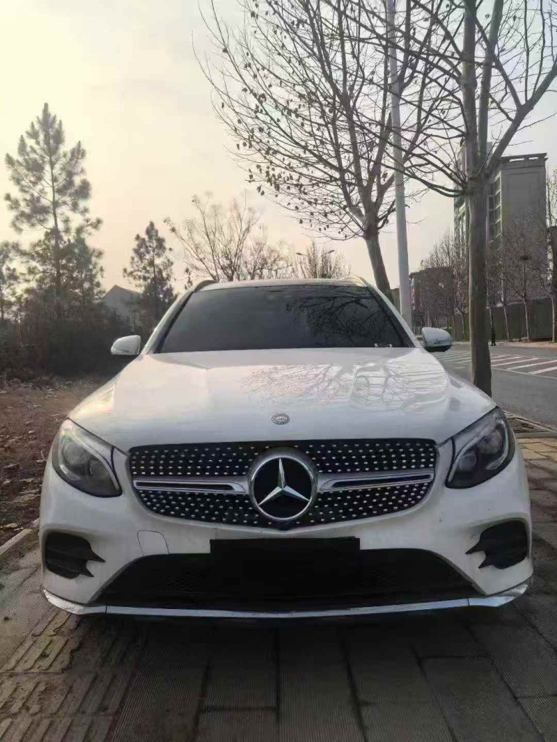 宜昌17年奔驰GLC1