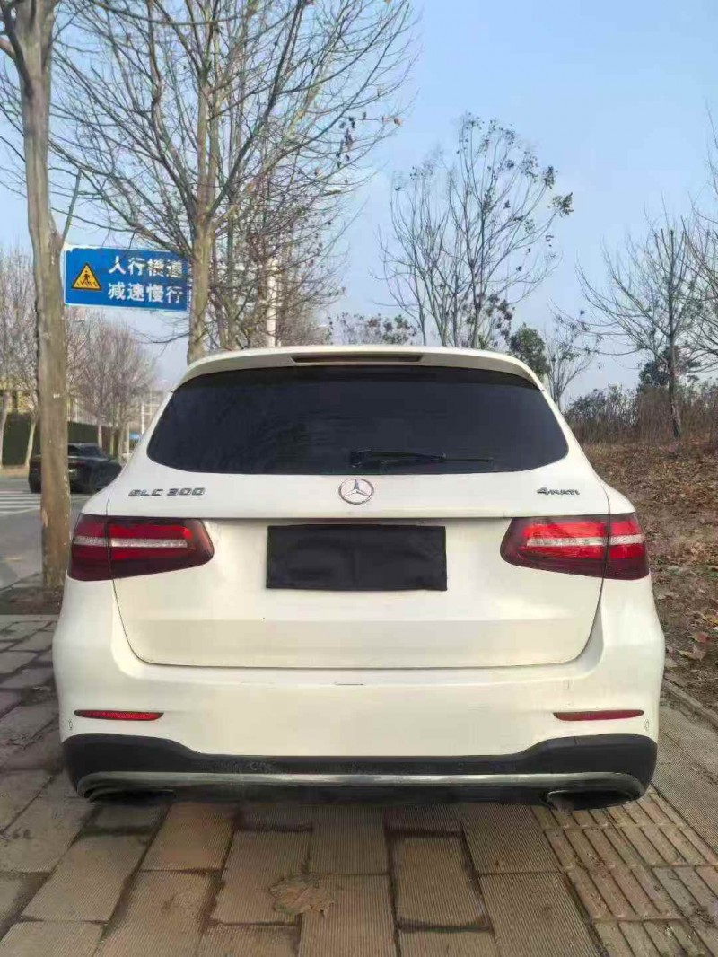 宜昌17年奔驰GLC8