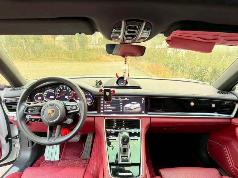 鄂州22年保时捷帕拉梅拉5