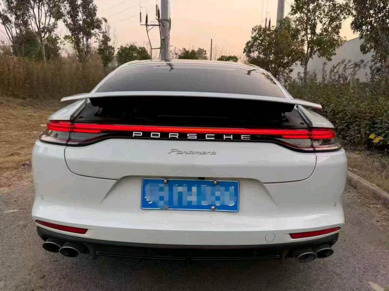 鄂州22年保时捷帕拉梅拉9