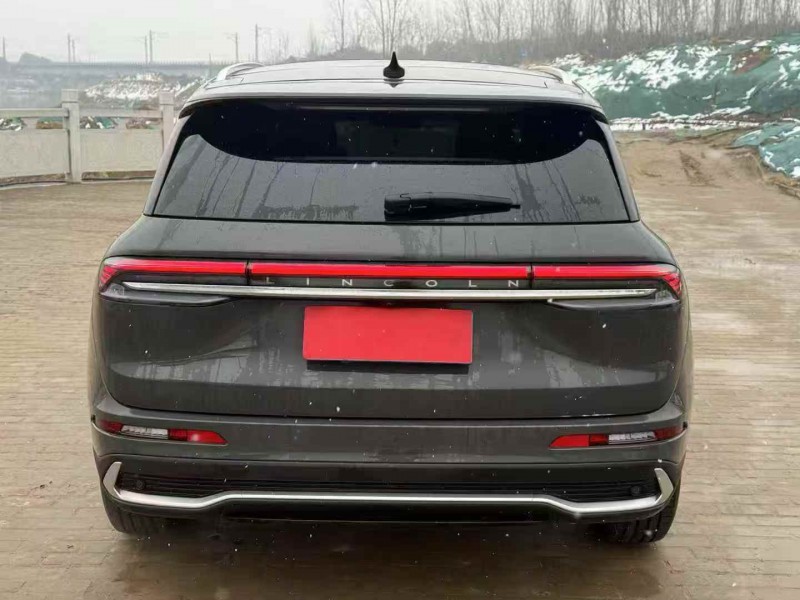 郑州23年林肯冒险家8