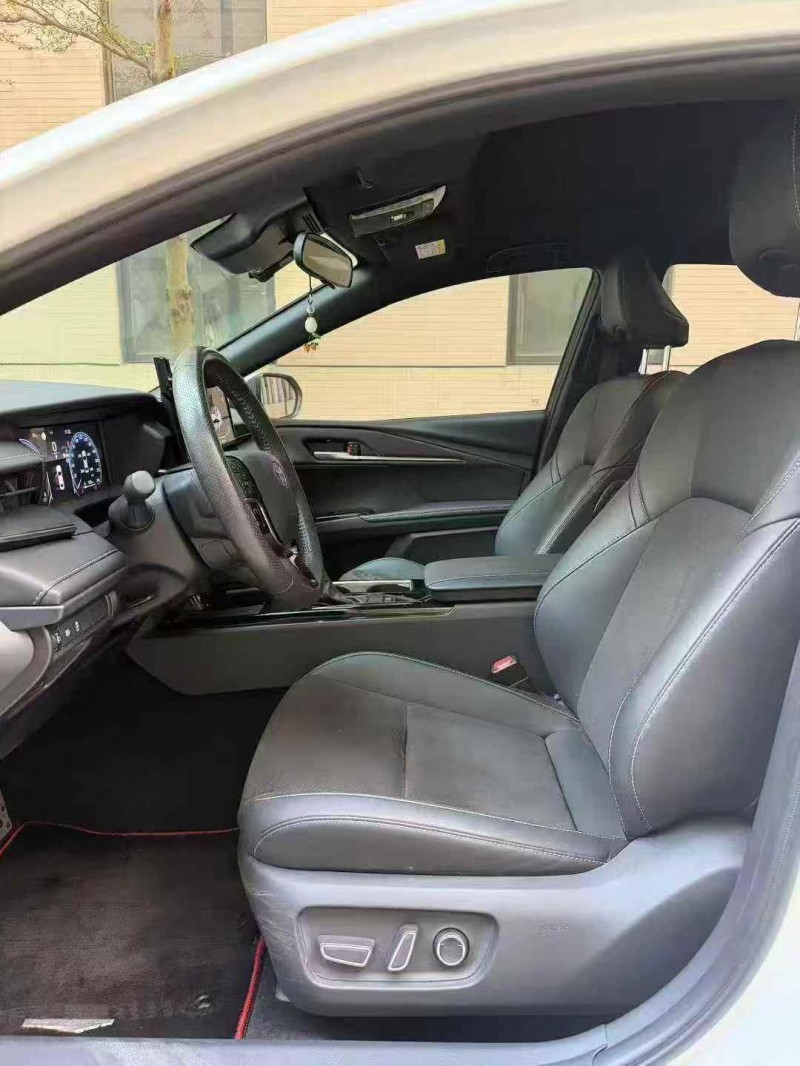 深圳24年丰田凯美瑞4