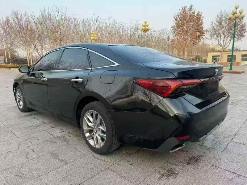 烟台21年丰田亚洲龙7