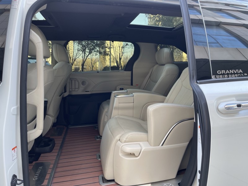 聊城24年丰田格瑞维亚8