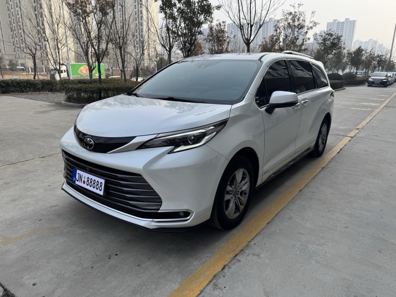 淄博23年丰田塞纳2