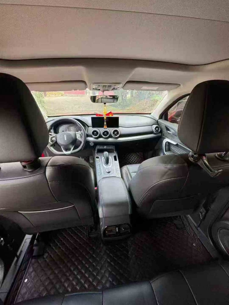 九江20年长城汽车魏牌6