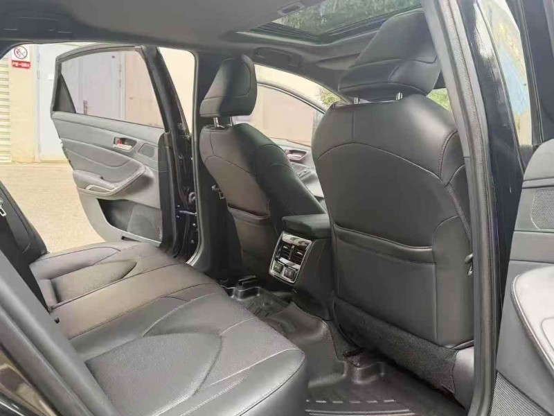 连云港20年丰田亚洲龙6