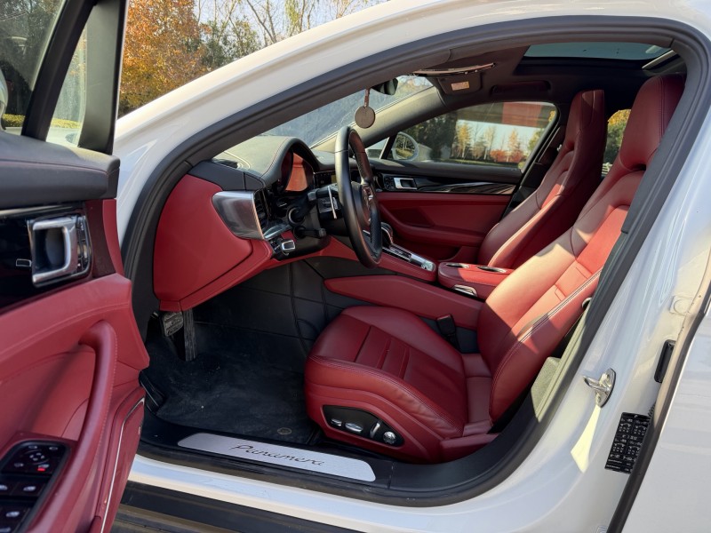 南通21年保时捷帕拉梅拉7